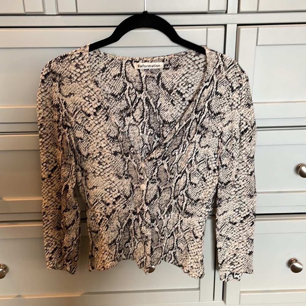 Reformation size 4 blouse - snake print